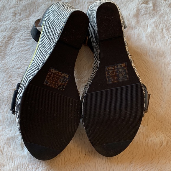 NWOT Just Fab Wedge Strappy Heels - Picture 7 of 9